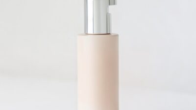 Embracing Sustainable Minimalism: A Guide to Ethical Bridal Beauty Rituals