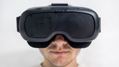 The Rise of Virtual Reality Social Networks: A New Era for User Interactions in 2026