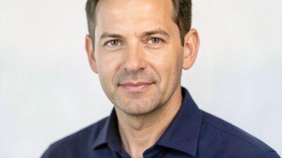 Unraveling Quantum Computing: The Next Giant Leap in Technology