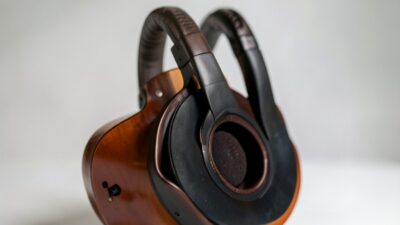 Exploring the Emotional Impact of AI-Generated Music on Human Creativity