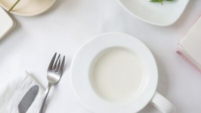 Navigating the Silent Treatment in Dating: Identifying Causes and Solutions